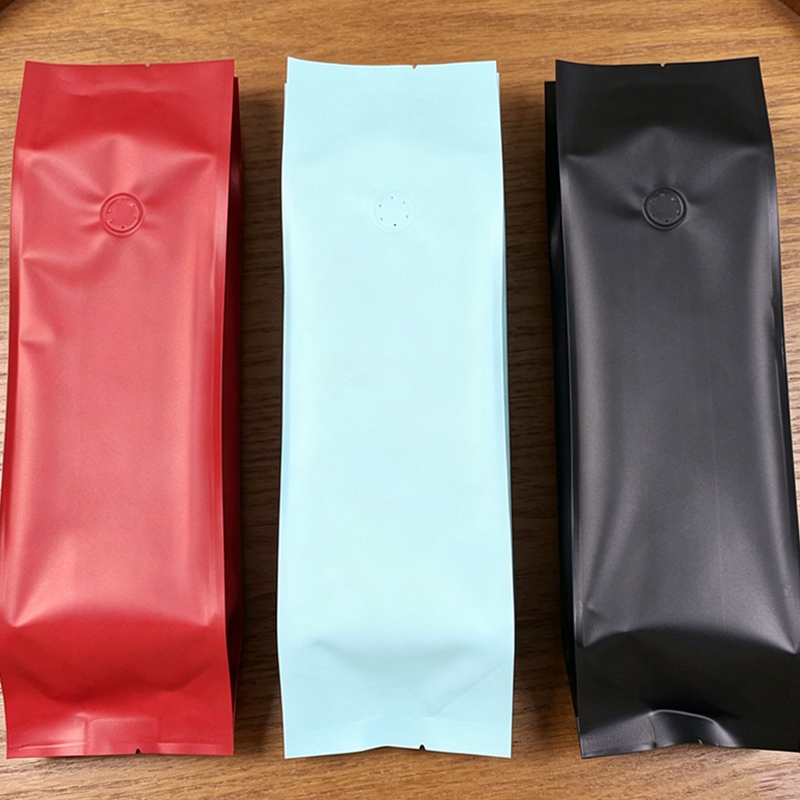 BOPP/VMPET/PE带单向排气阀四边封袋